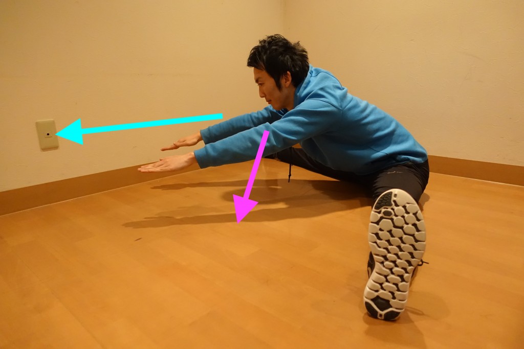 開脚ストレッチ